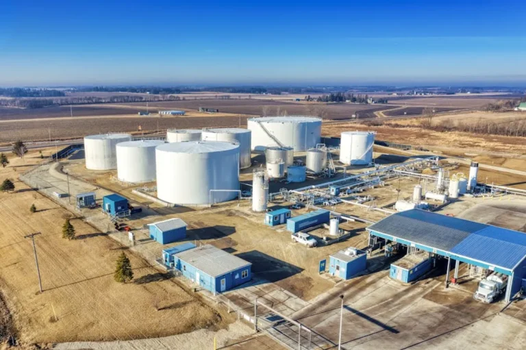 Energy Storage Explained: Batteries, Grids, and Business Use